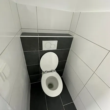 Am Flughafen Mg60 Bis Mg62