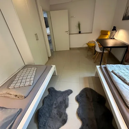 Am Flughafen Mg60 Bis Mg62 Apartment