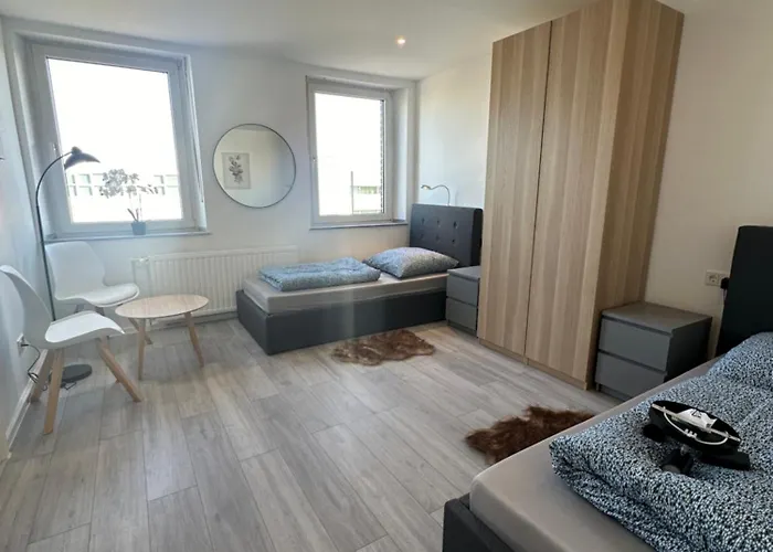 Am Flughafen Mg60 Bis Mg62 Monchengladbach