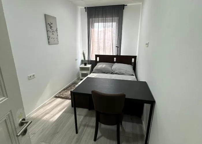 Am Flughafen Mg60 Bis Mg62 *