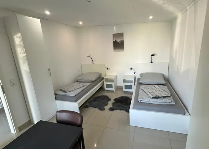 Am Flughafen Mg60 Bis Mg62 Apartment