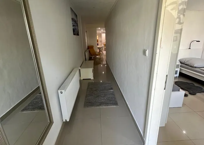 Am Flughafen Mg60 Bis Mg62 Monchengladbach